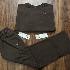 Alo Accolade Suit – Crew Neck Sweatshirt + Straight Leg Sweatpants, Espresso Bro